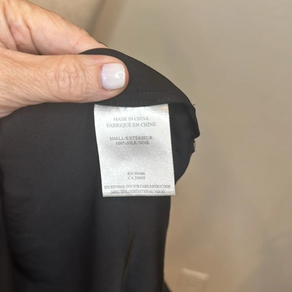 THEORY 100% SILK PEPLUM TOP - Picture 7 of 7